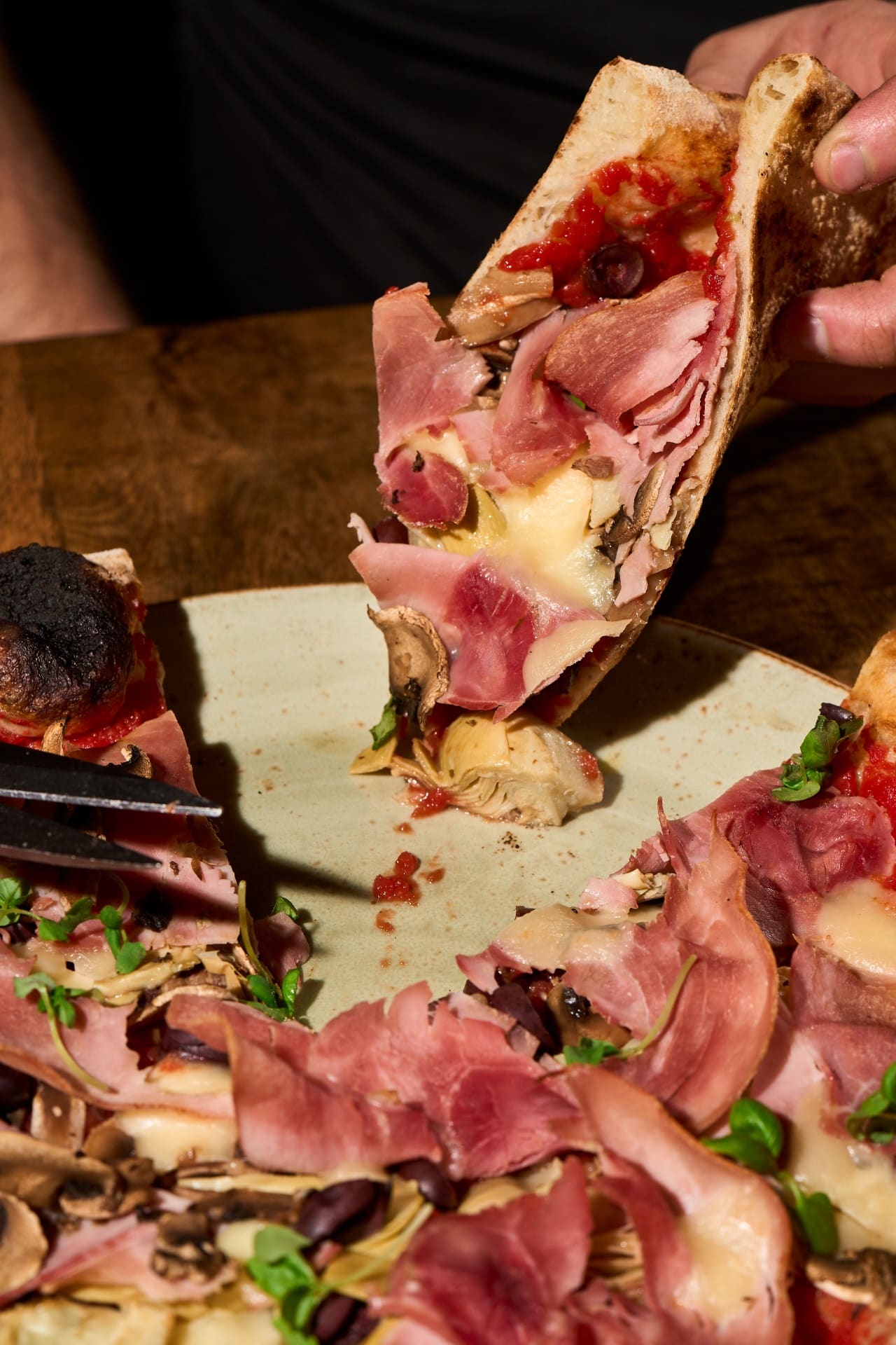 THE BEST ITALIAN RESTAURANT & PIZZERIA